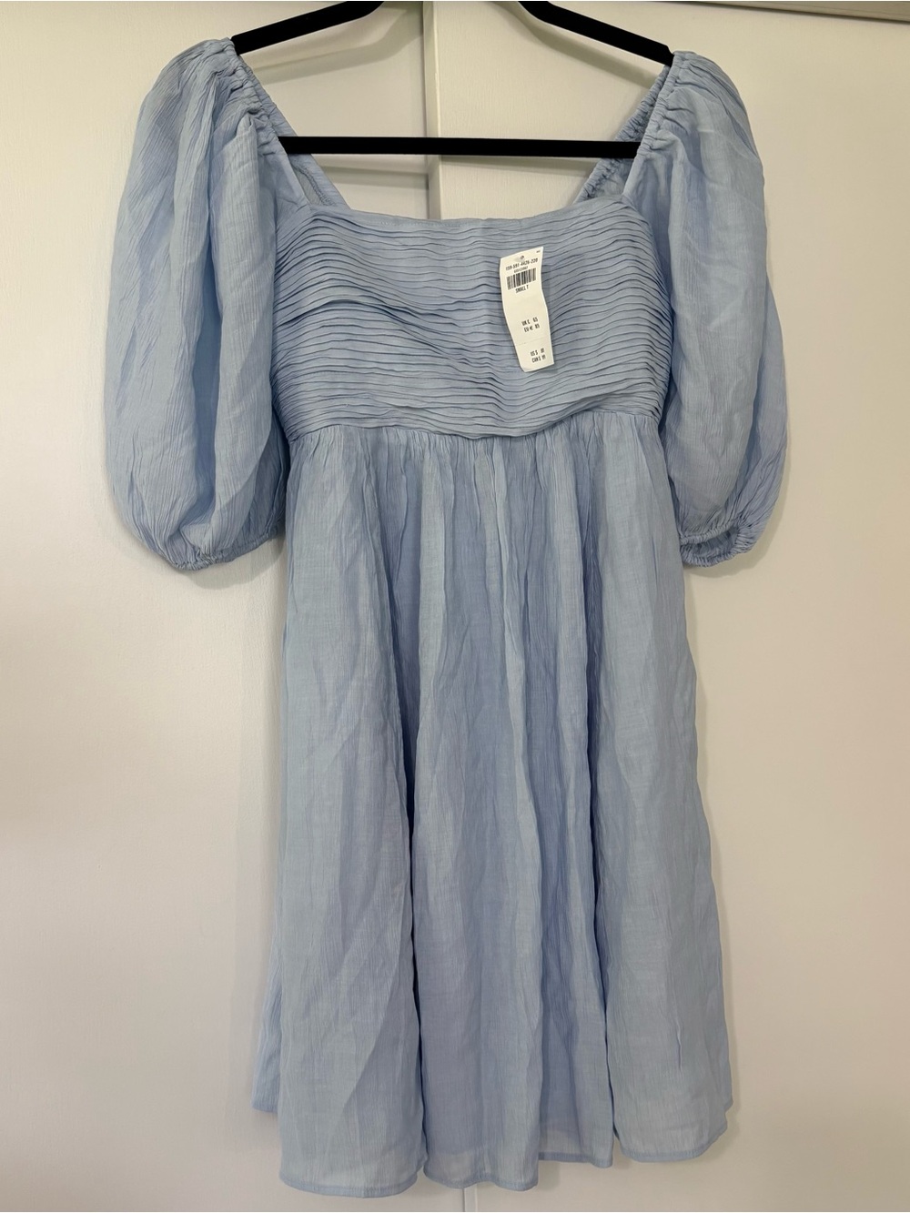 NWOT Abercrombie & Fitch Small Tall  Light Blue Puff-Sleeve Mini Dress